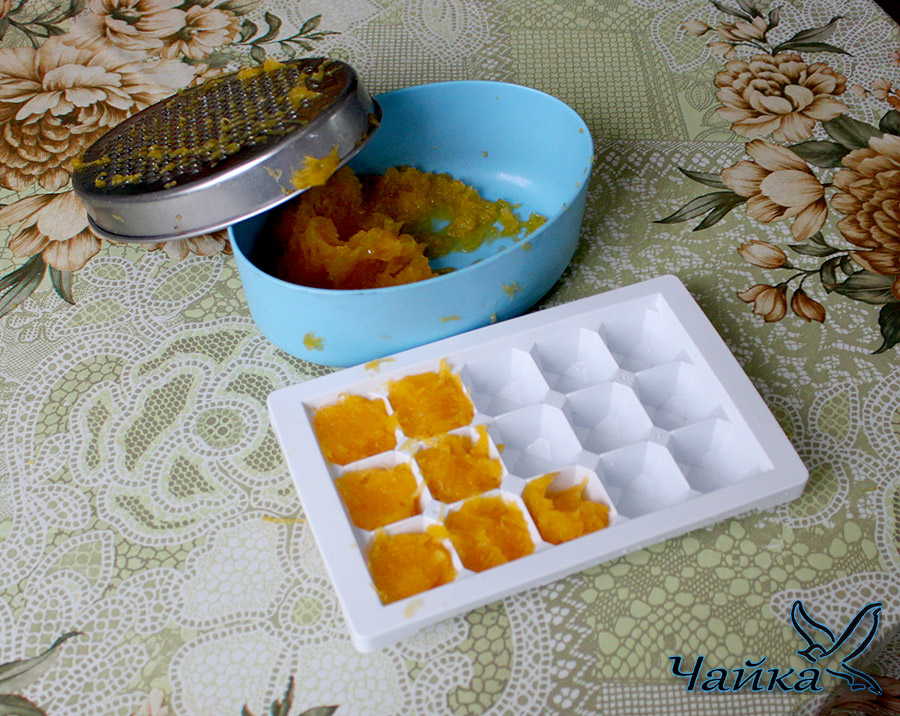 Тыквенное пюре замороженное в формочках. Готовка пюре тыквенное блендер. Тыквенное пюре замороженное. Тыквенное пюре замороженное. Современные способы подачи пюре тыквенного.