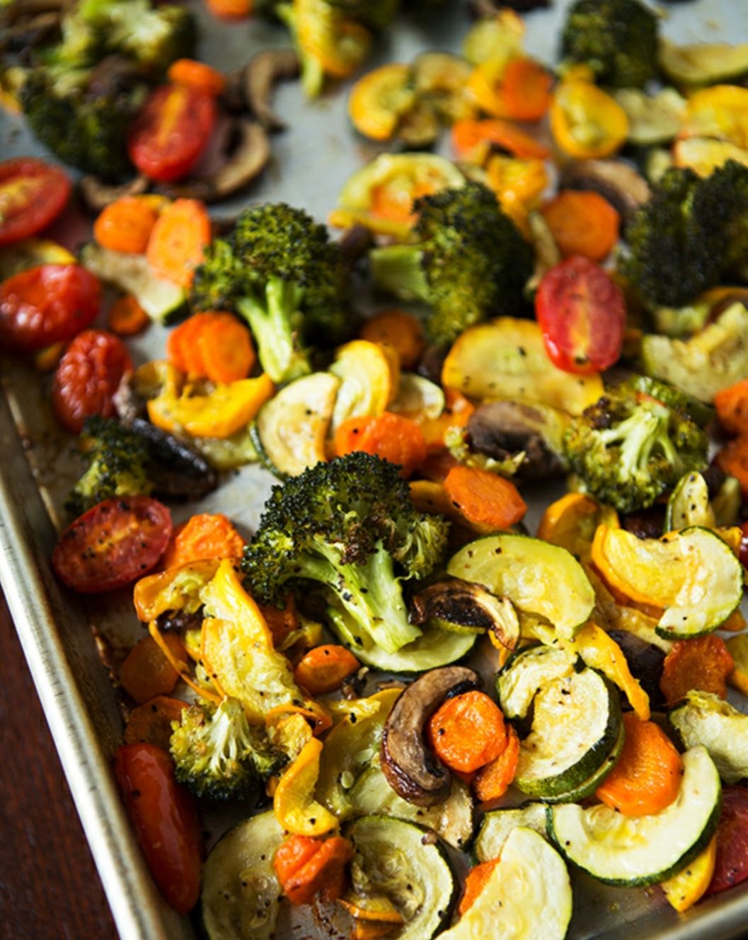 Овощи в духовке рецепты в домашних. Овощи в духовке. Печеные овощи. Вкусные овощи в духовке. Печёные овощи в духовке.