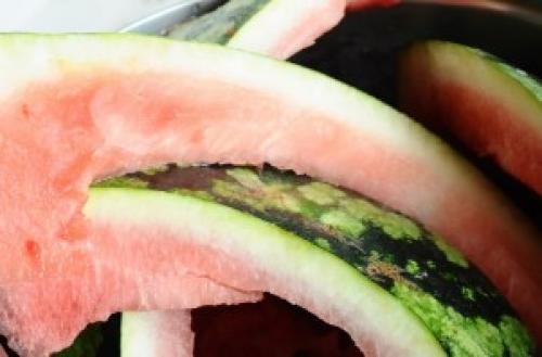 Арбузы соленые в банках. Арбузы соленые (в банках)