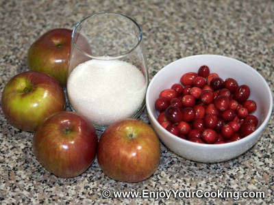 Apple & Cranberry Kompot Recipe: Step 1