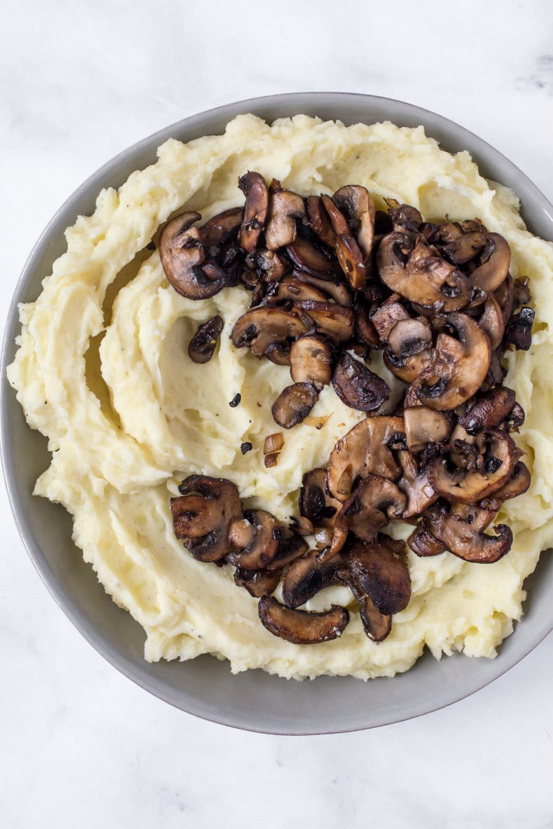 bowl of mashed potatoes with mushrooms