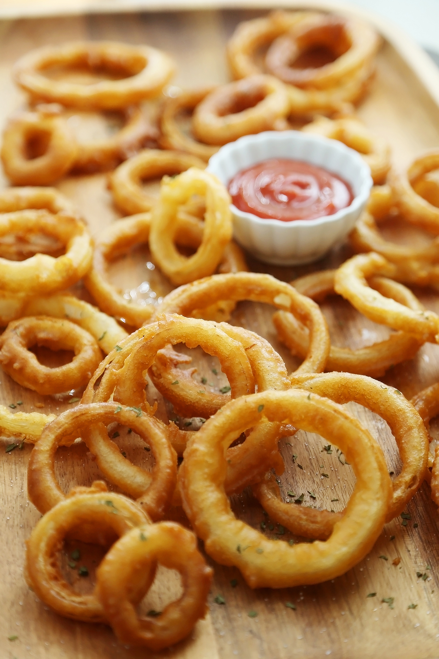 Домашние луковые кольца. Луковые Колечки (onion Rings,. Луковые кольца онион Рингс. Кольца лука в кляре. Луковые Колечки в кляре.